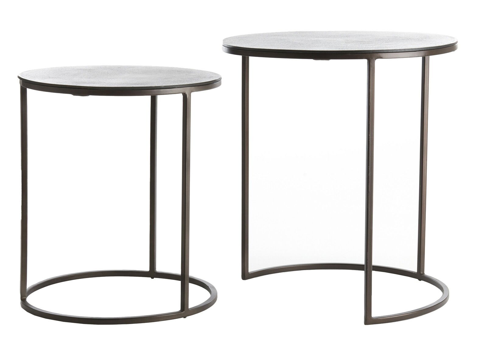 Light&Living Beistelltisch-Sets TALCA Zwei runde Beistelltische aus Metall in unterschiedlichen Höhen, seitliche Perspektive.