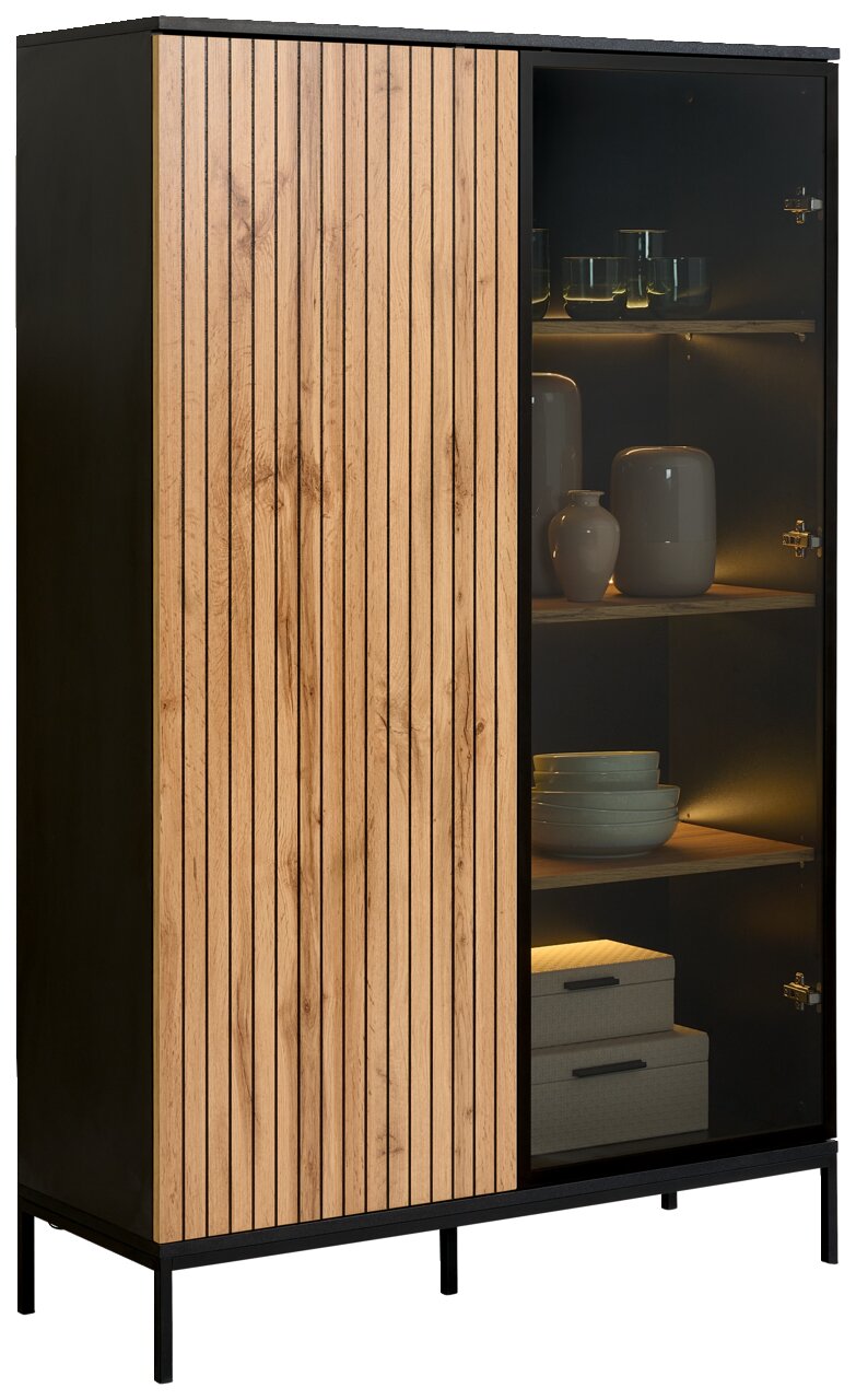 Modernes Highboard mit Holzlamellen und Glastür, seitliche Perspektive