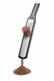 Fein- und Grobreibe RAFINO mit Schokoladenstück, seitliche Perspektive