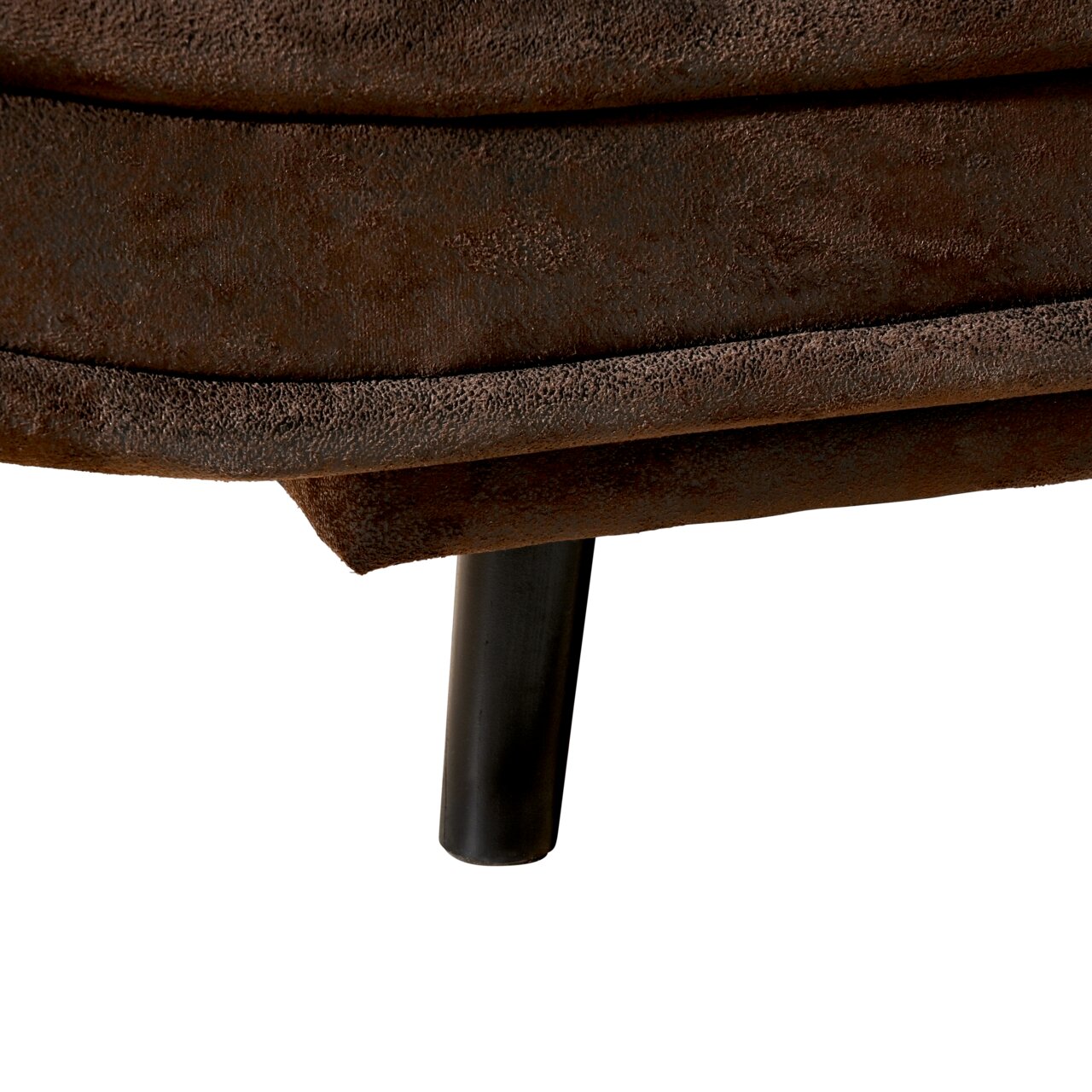 Nahaufnahme eines braunen Funktionssofas mit schwarzem Bein, seitliche Perspektive