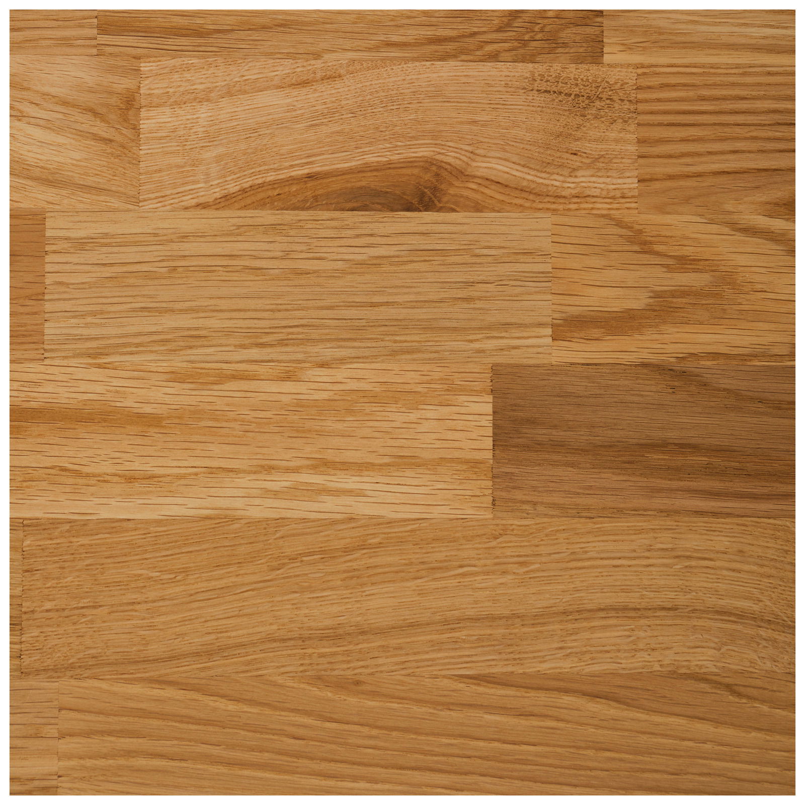 Nahaufnahme einer Holzoberfläche mit natürlicher Maserung, perspektivisch von oben betrachtet.