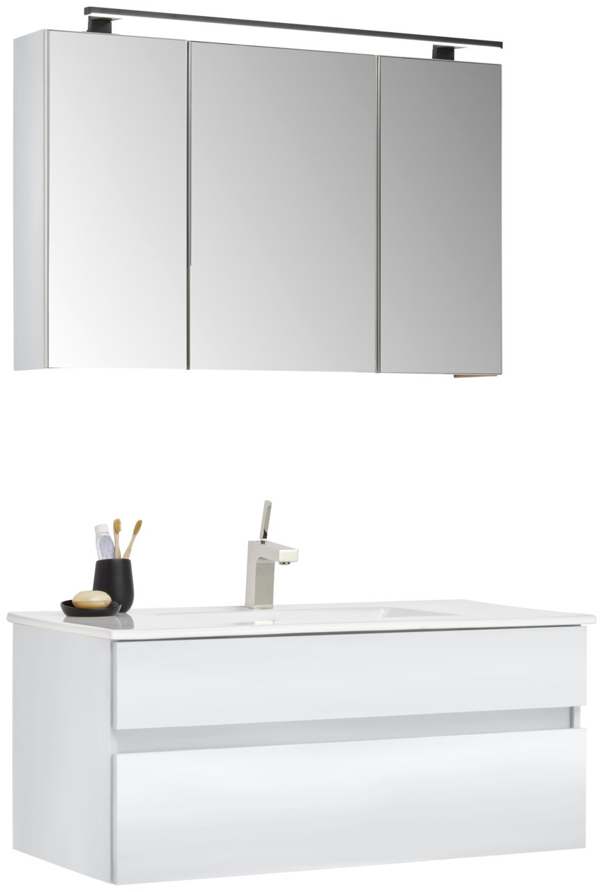 Moderner Badblock mit Spiegelschrank und Waschbecken, seitliche Perspektive