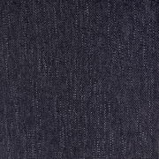 Nahaufnahme eines dunkelgrauen Stoffes mit feiner Webstruktur, verwendet für Relaxsessel und Hocker.