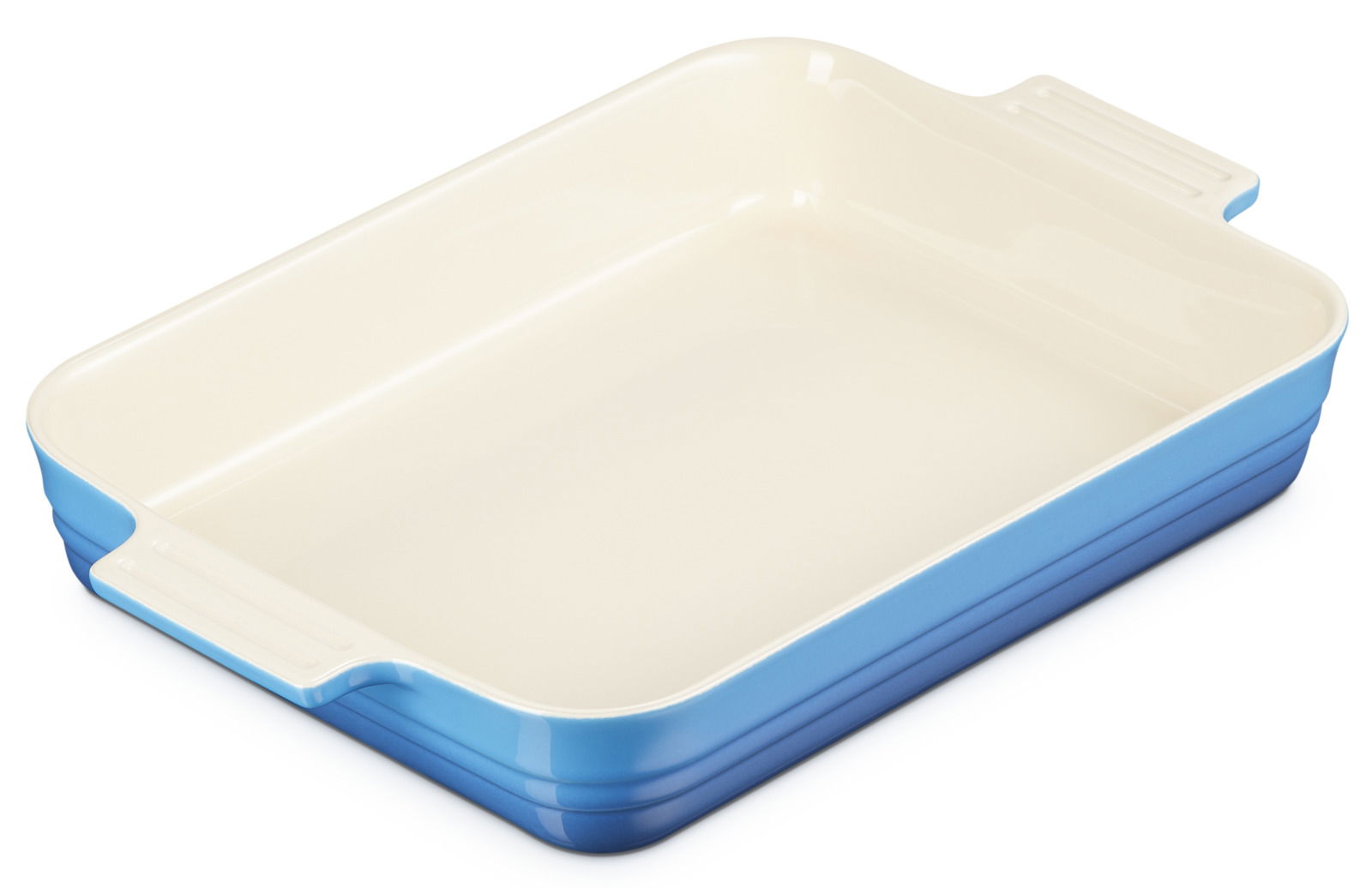 Rechteckige blaue Auflaufform aus Keramik, seitliche Perspektive