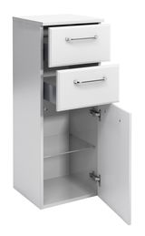 Weißes Highboard mit zwei offenen Schubladen und einer geöffneten Tür, seitliche Perspektive