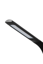 LED-Schreibtischleuchte in seitlicher Perspektive, modernes Design mit schlankem, schwarzem Arm und rechteckigem Leuchtkopf.