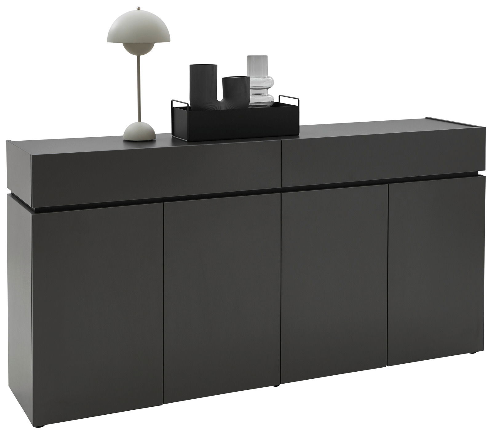 Voleo XXL-Schuhschrank UNIQUE Schwarzer XXL-Schuhschrank H92 mit vier Türen, dekoriert mit einer Tischlampe und Accessoires, seitliche Perspektive