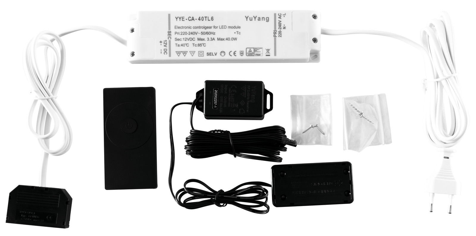 Funkfernbedienungs-Set mit verschiedenen Komponenten, darunter ein elektronischer Controller für LED-Module, Fernbedienung, Kabel und Befestigungsschrauben, aus der Vogelperspektive.