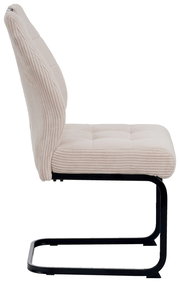 Seitenansicht eines modernen Schwingstuhls mit beigem, geripptem Stoffbezug und schwarzem Metallgestell.