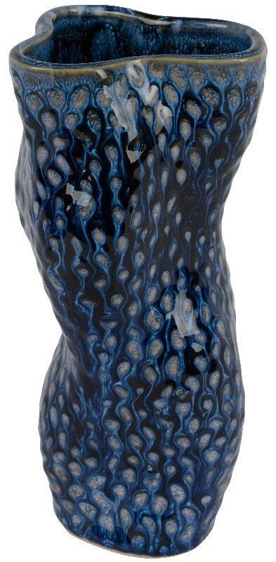 Blau gemusterte Vase mit organischer Form, seitliche Perspektive