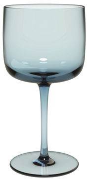 Eleganter Weinkelch aus Glas in seitlicher Ansicht, ideal für stilvolle Anlässe.