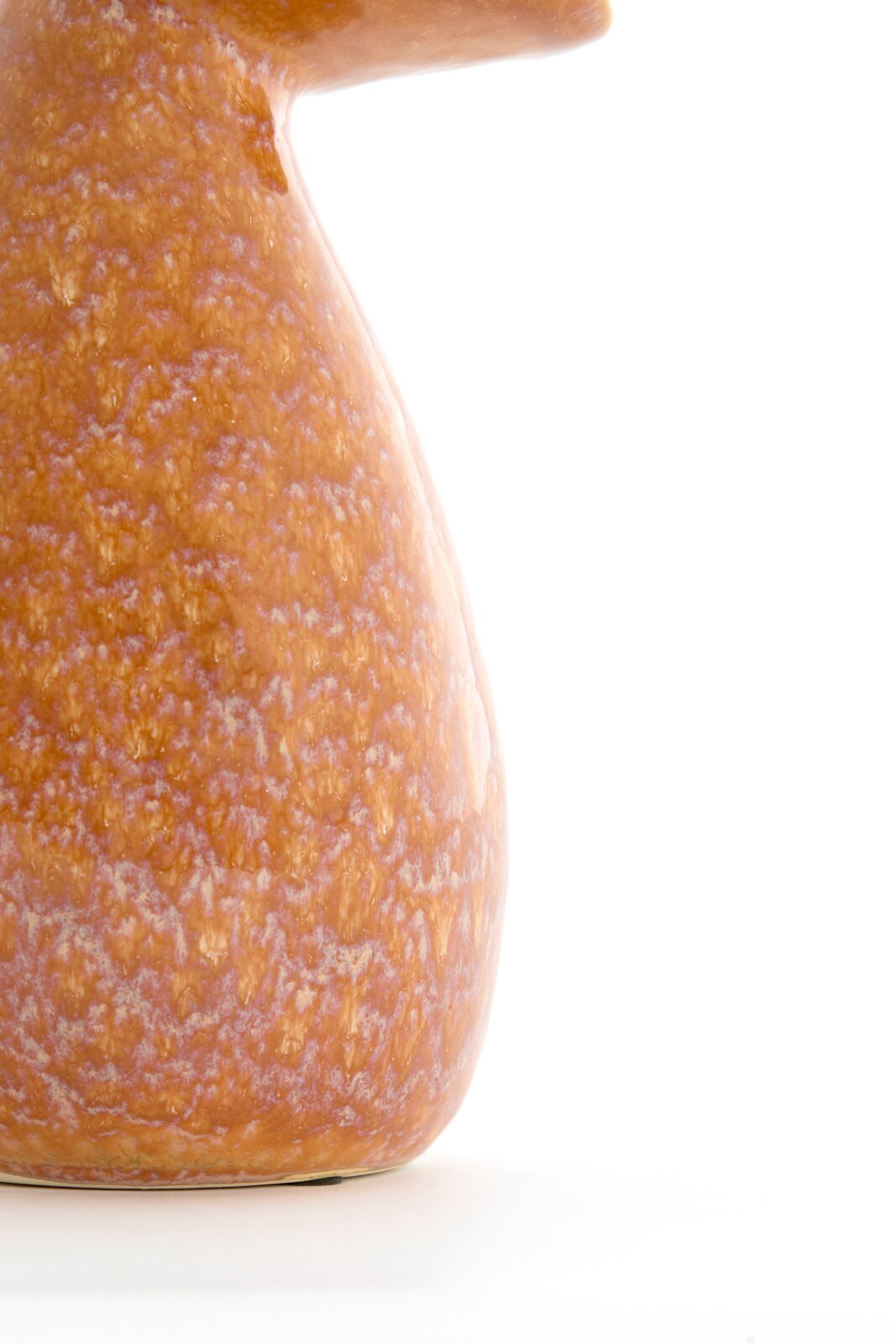 Light&Living Vase CULLA 19,5cm Nahaufnahme einer orangefarbenen Vase mit strukturierter Oberfläche, seitliche Perspektive