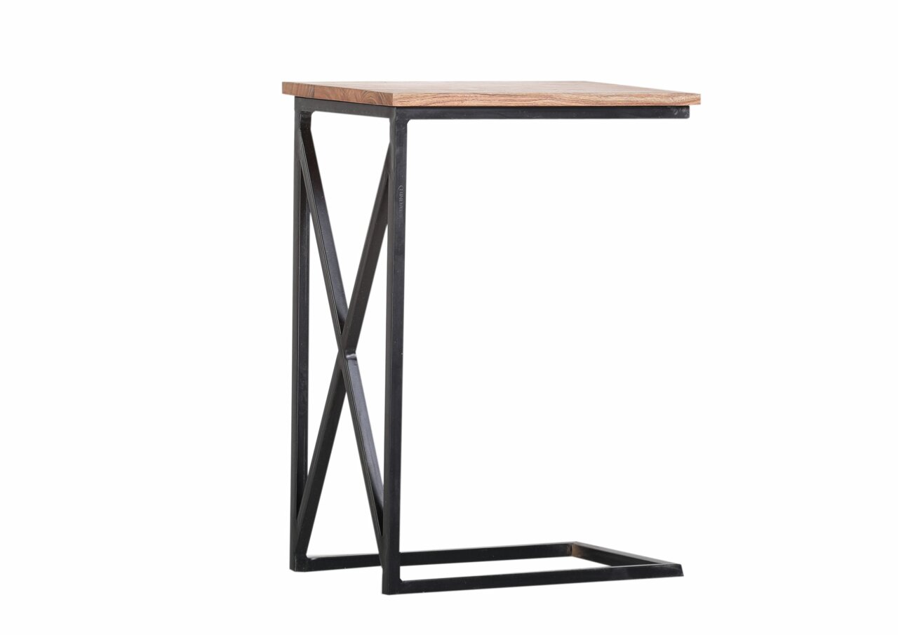 Moderner Beistelltisch mit Holzplatte und schwarzem Metallgestell, seitliche Perspektive