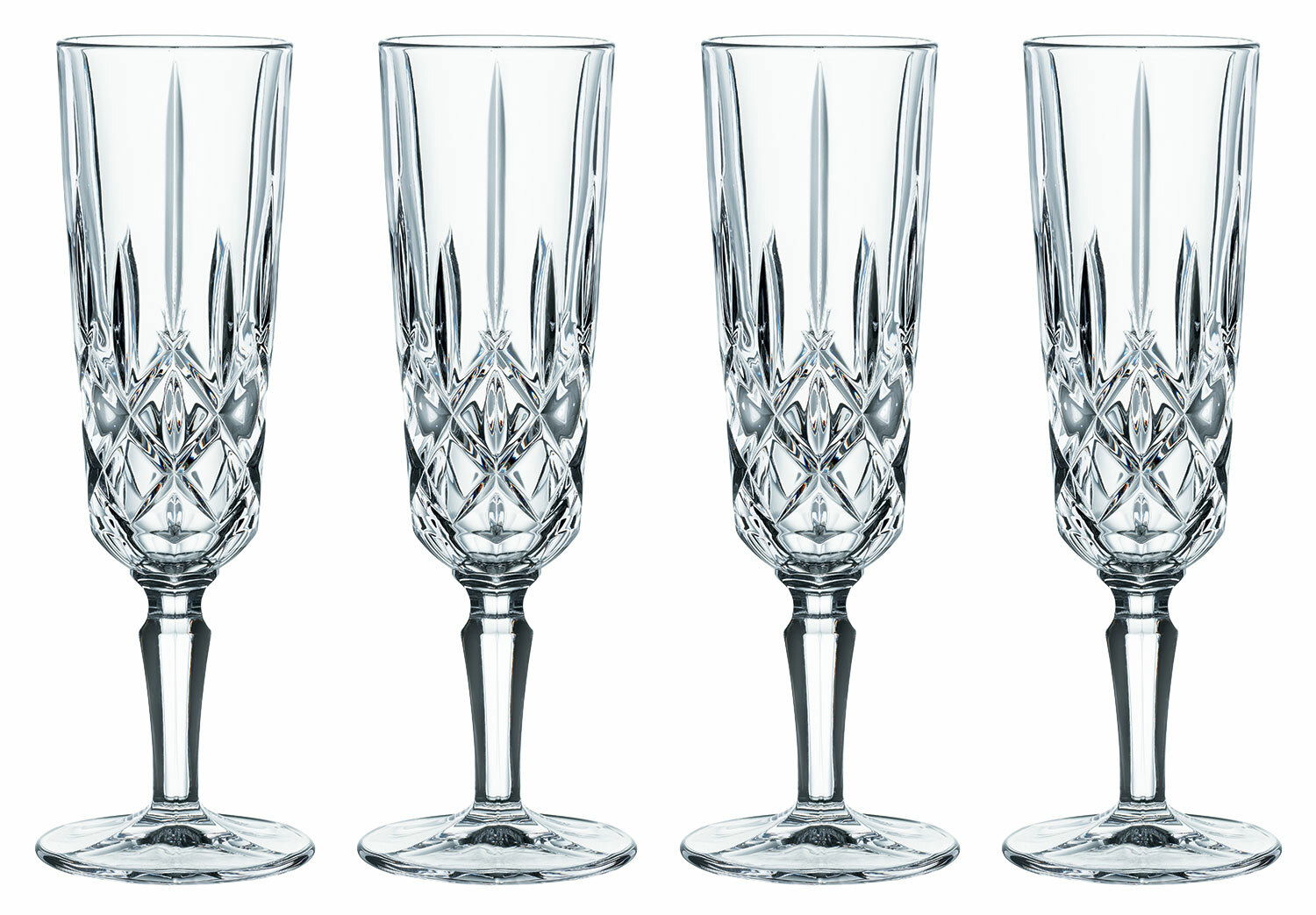 Vier elegante Champagnergläser Noblesse mit facettiertem Design, frontal abgebildet.