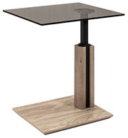 Moderner Beistelltisch mit Glasplatte und Holzfuß, seitliche Perspektive