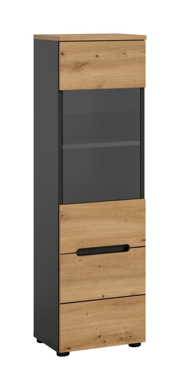 MID.YOU Vitrine CANU Schmaler Hochschrank in Anthrazit mit Holzoptik-Fronten, mittigem Glaseinsatz und schwarzem Griff, freistehend auf Füßen, Ansicht schräg von vorne links.