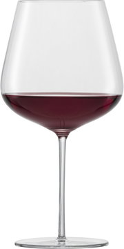 Burgunder Rotweinglas Vervino, gefüllt mit Rotwein, in Frontalansicht