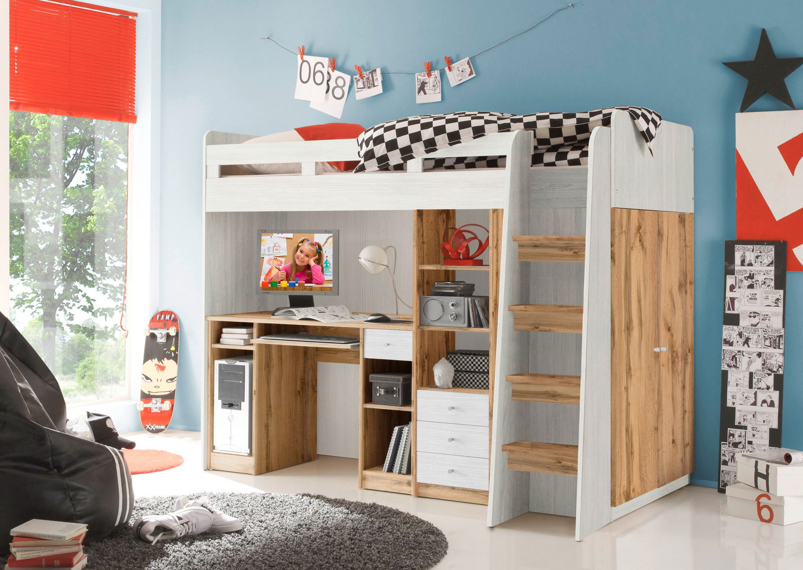 Hochbett mit integriertem Schreibtisch und Stauraum, seitliche Leiter, Perspektive von vorne