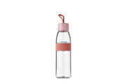 Transparente Trinkflasche mit rosa Deckel und Trageschlaufe, frontal fotografiert