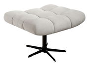 Moderner Hocker mit gepolsterter, hellgrauer Sitzfläche und schwarzem Metallfuß, seitliche Perspektive.