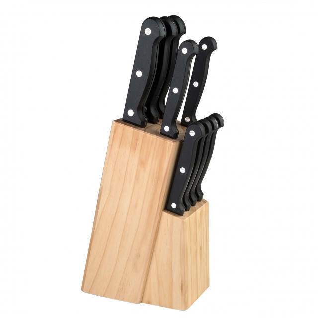 Messerblock mit zehn schwarzen Griffmessern, seitliche Perspektive