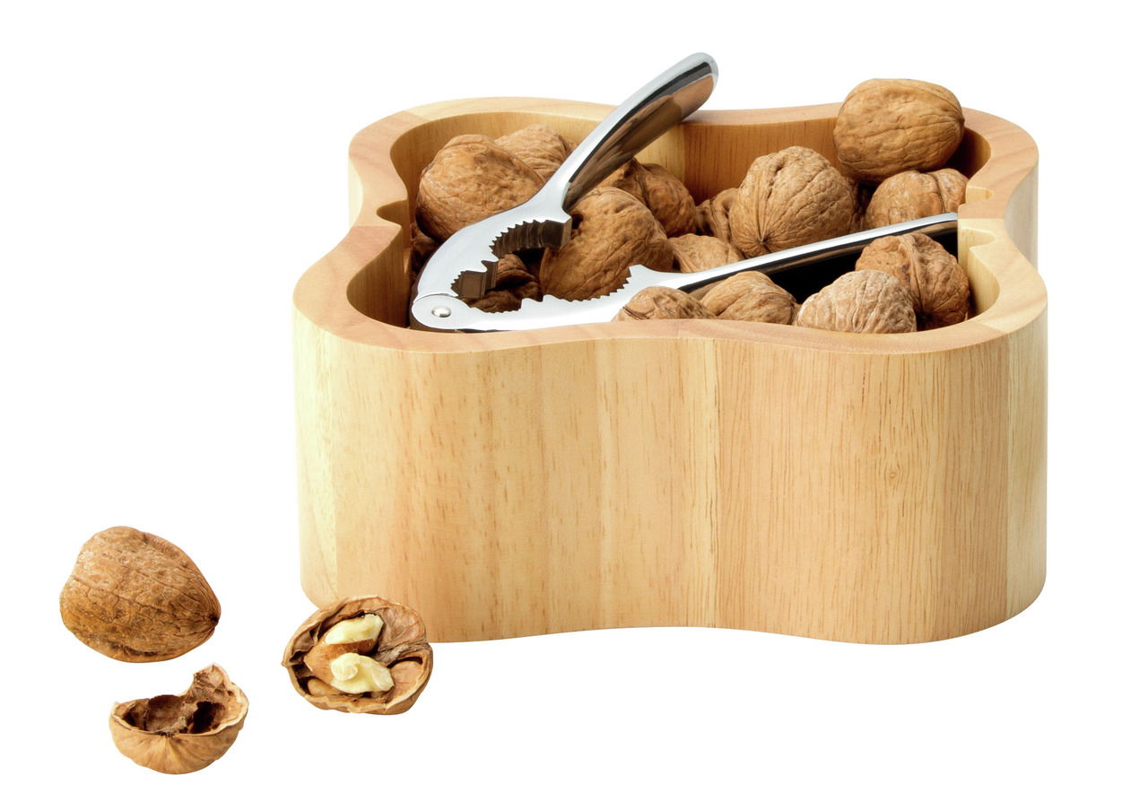 Holz-Nussschale mit Nüssen und Nussknacker, seitliche Perspektive
