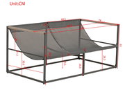 Zweiersitziges Lounge-Sofa mit Metallrahmen und Netzbespannung, seitliche Perspektive mit Maßangaben in Zentimetern.