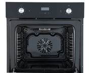 Frontansicht eines modernen Backofens mit zwei Drehknöpfen und digitalem Display.