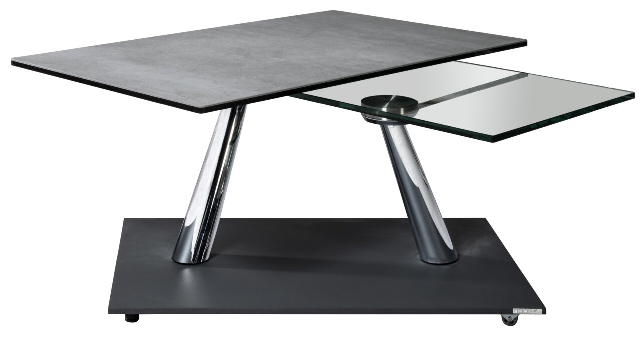 Moderne salontafel met rechthoekig betonnen blad en glazen blad, schuin geplaatste metalen poten, zijaanzicht