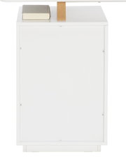 Seitenansicht eines weißen Schreibtischs mit einem Buch darauf