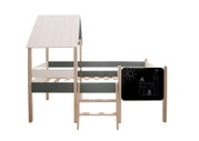 Hausbett aus Holz mit Dach und Tafel, seitliche Perspektive