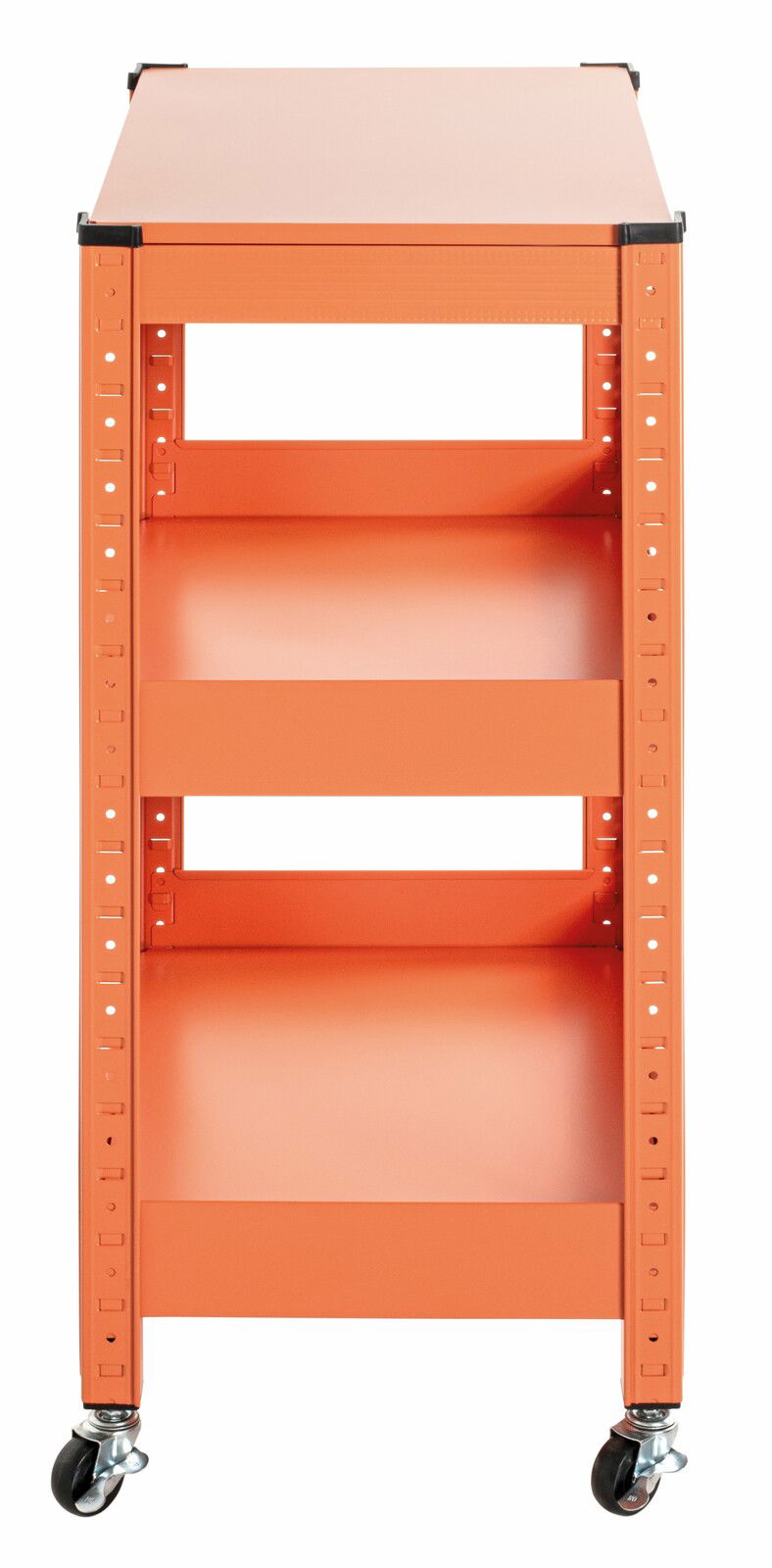 Vorderansicht eines orangefarbenen Servierwagens mit Rollen und zwei Regalböden.