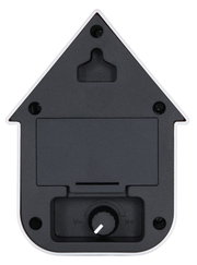 Achterkant van een soundbox in de vorm van een huisje, voorzien van een volumeregelaar en een ophangbeugel.
