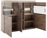 Offenes Sideboard aus Holzoptik in Eiche mit Glas- und Holztüren, Einlegeböden und integrierter LED-Beleuchtung, frontal in leichter Schrägansicht von vorn rechts
