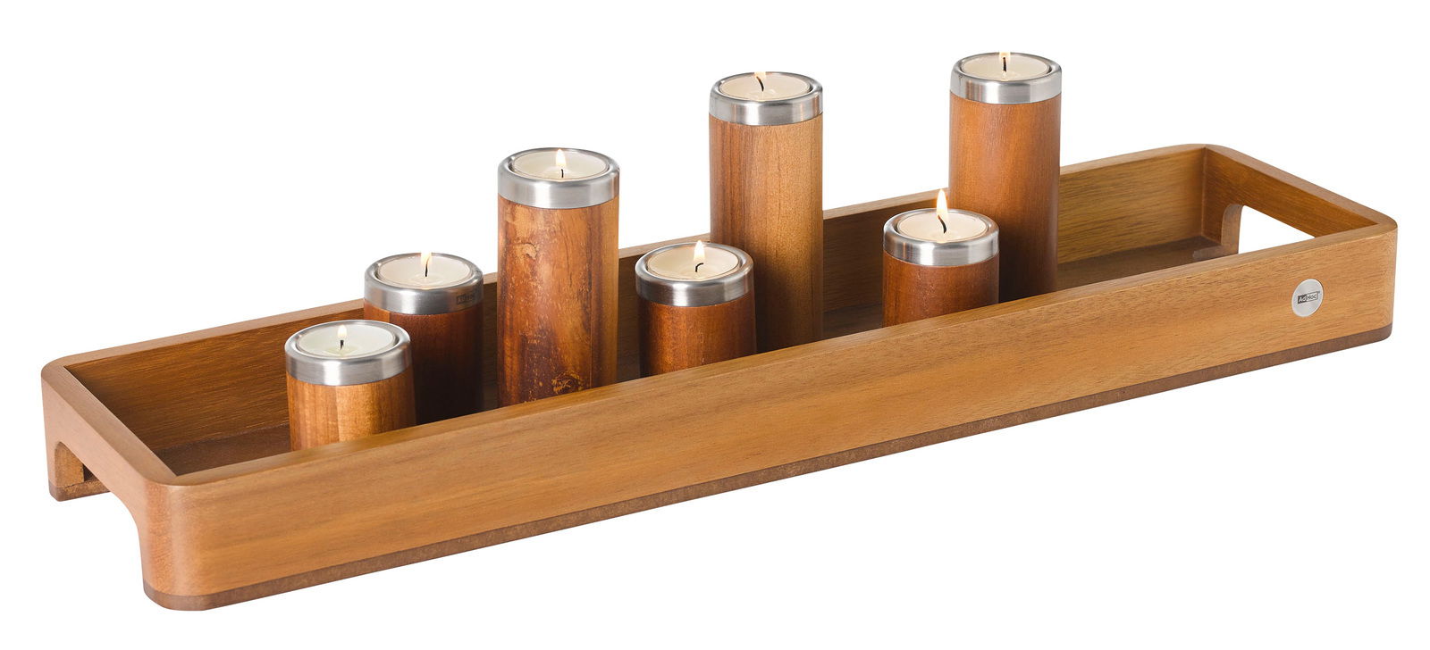 Holztablett mit sechs Teelichthaltern aus Holz und Metall, seitliche Perspektive