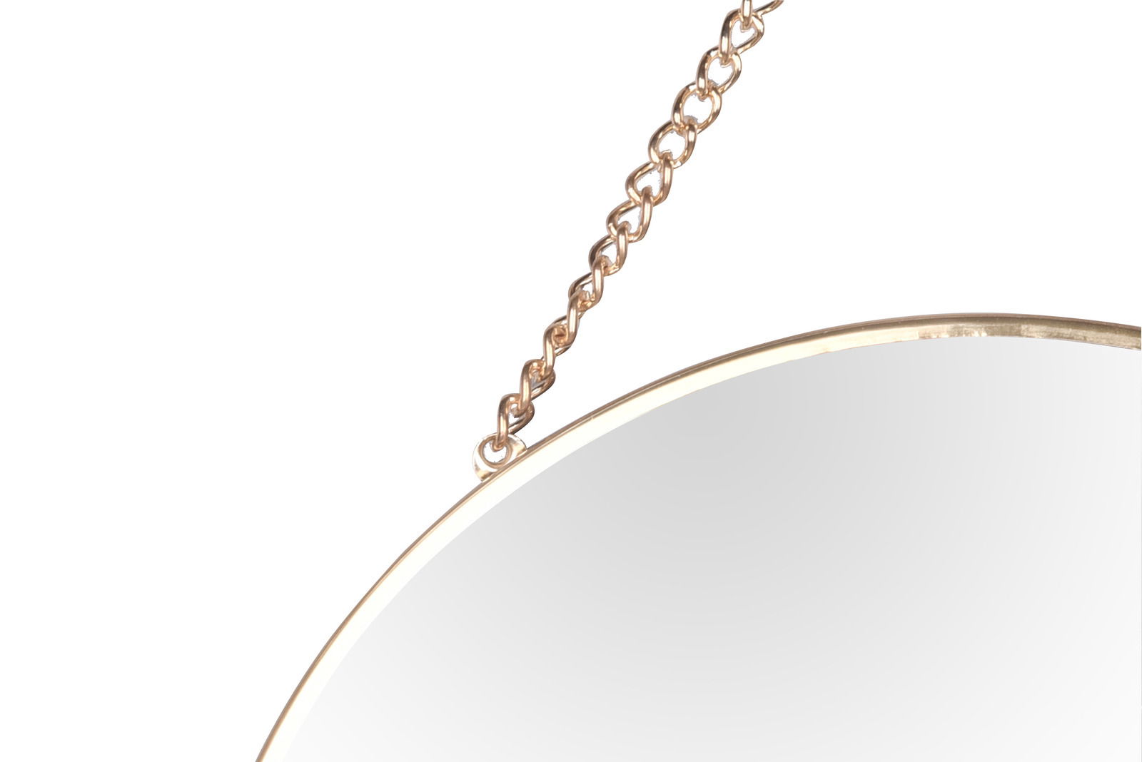 Nahaufnahme eines runden Spiegels mit goldener Kette zur Aufhängung, perspektivisch von oben fotografiert.