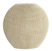 Kugelförmige Vase mit geriffelter Oberfläche, seitliche Perspektive