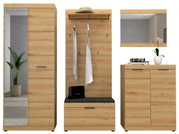 Moderne Garderobenmöbel im Flur-Set in heller Holzoptik: links hoher Schrank mit Spiegel, mittig Garderobenpaneel mit Hutablage, Haken und Sitzbank, rechts Kommode mit Wandspiegel – Frontansicht.