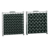 Zwei Pommes-Frites-Schneider-Einsätze aus Metall, frontal abgebildet, mit quadratischen Gittern zur Herstellung von gleichmäßigen Pommes-Frites.