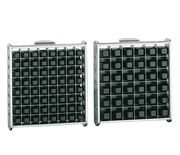 Zwei Pommes-Frites-Schneider-Einsätze aus Metall, frontal abgebildet, mit quadratischen Gittern zur Herstellung von gleichmäßigen Pommes-Frites.