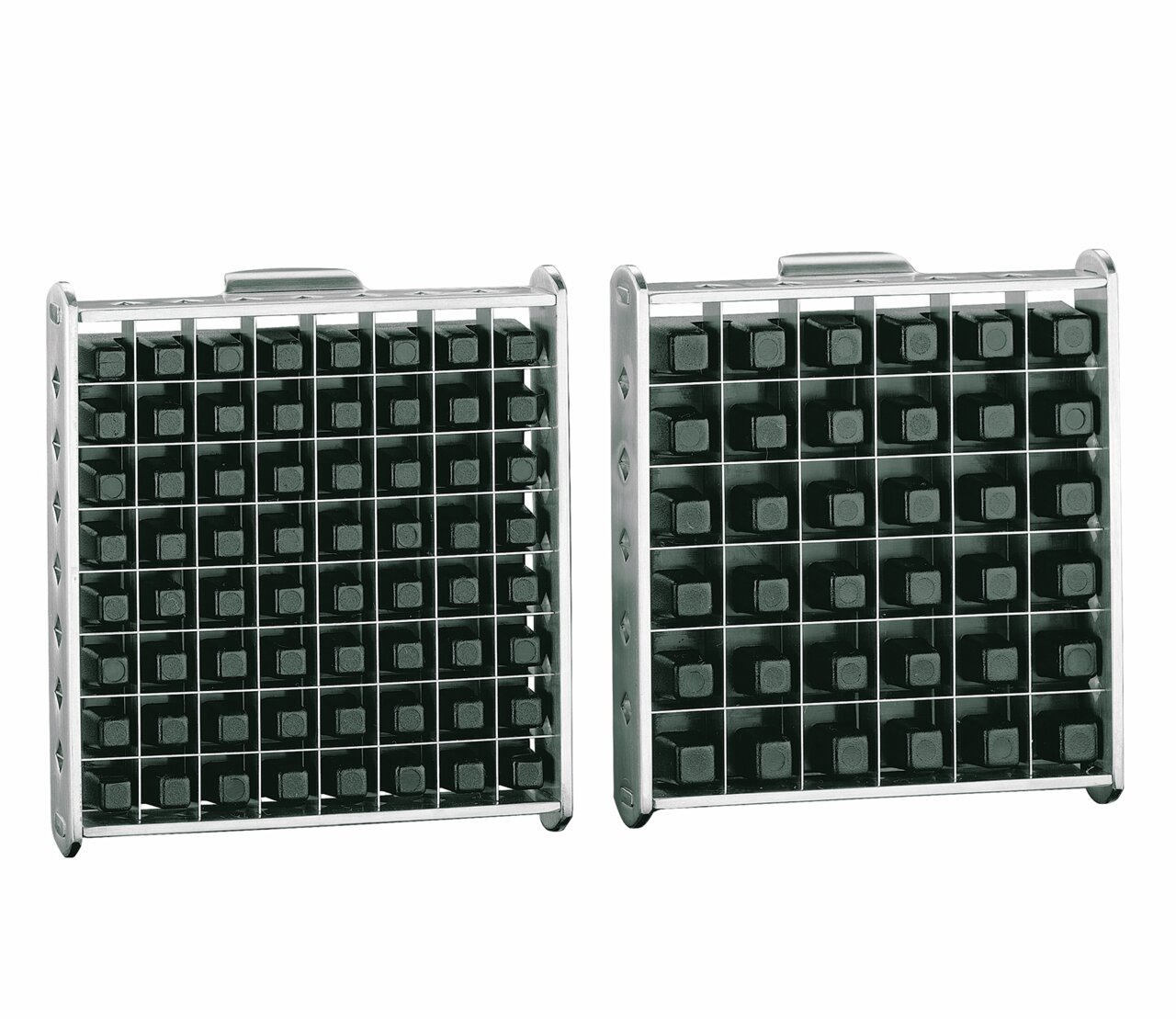 Zwei Pommes-Frites-Schneider-Einsätze aus Metall, frontal abgebildet, mit quadratischen Gittern zur Herstellung von gleichmäßigen Pommes-Frites.