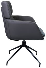 Grauer Armlehnstuhl mit schwarzem Metallgestell, seitliche Perspektive