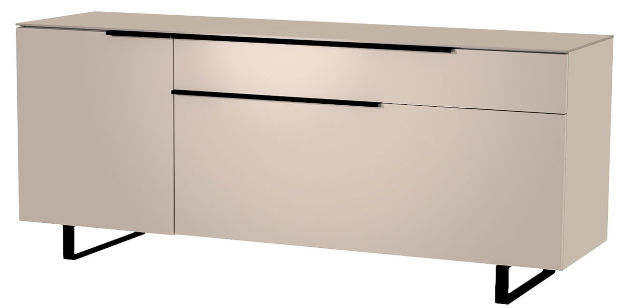 Modernes TV-Lowboard in Beige mit schwarzen Griffen und Metallbeinen, seitliche Perspektive