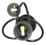 Moderne Wandleuchte Nancy mit zwei kugelförmigen Glaskörpern und geschwungenem Metallrahmen, seitliche Perspektive