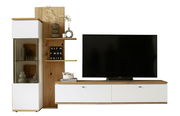 Frontale Ansicht der Wandkombination Novel MATADI mit weißem und holzfarbenem Design, bestehend aus einem TV-Schrank, einem Regal und einer Vitrine.