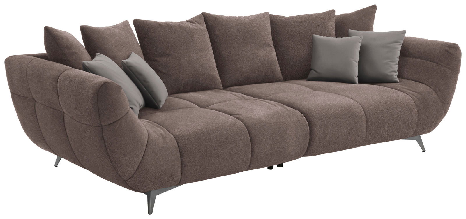 Großes, modernes Sofa in braunem Stoff mit mehreren Kissen, seitliche Perspektive