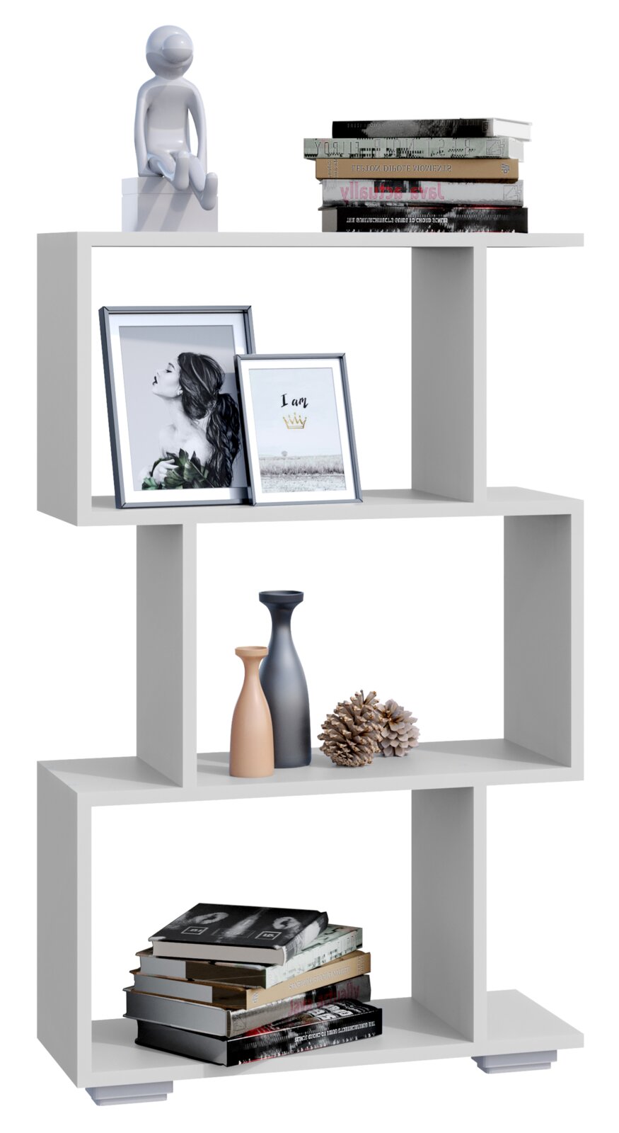 Modernes weißes, asymmetrisches Regal mit offenen Fächern und Deko (Bücher, Bilderrahmen, Vasen), frontal in leichter Seitenansicht von vorne fotografiert.