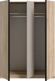 Offener Kleiderschrank in Holzoptik mit zwei Fächern und Kleiderstangen, mittlerer Türflügel halb geöffnet, Frontansicht.