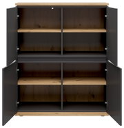 Offenes Highboard mit vier Türen, Holzoptik und dunklen Akzenten, frontale Ansicht