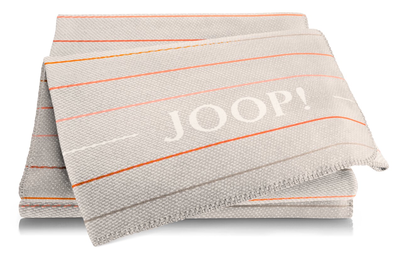 Beige Wohndecke mit orangen und grauen Streifen, gefaltet, mit JOOP! Logo, seitliche Perspektive
